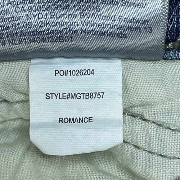 NYDJ Jeans Womens Size 6 Blue Girlfriend Mid Rise Light Wash Denim 31x27 Actual - Picture 14 of 14